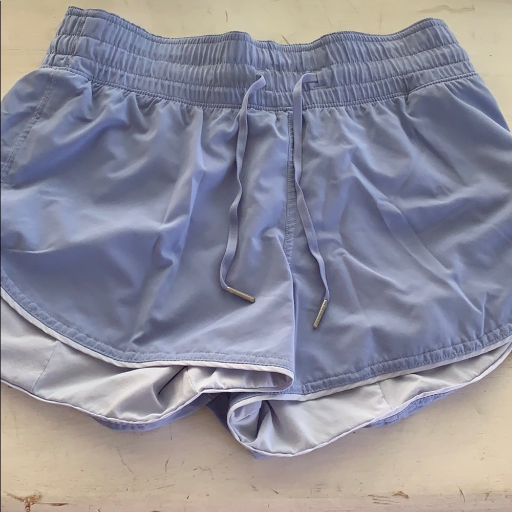 Lululemon Size 6 Choose a Side reversible shorts